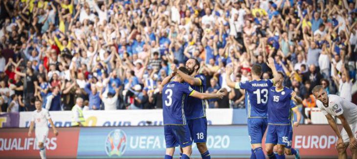 Çekia-Kosova, formacionet zyrtare Çekia-Kosova, formacionet zyrtare
