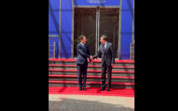 Kurti pas takimit me Kryediplomatin shqiptar: Bashkërendimi dhe bashkëveprimi detyrë kombëtare