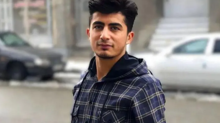 “Kjo mund të jetë hera e fundit që dëgjoni zërin tim”/ Mesazhi i të riut kurd, organizatat ndërkombëtare ngrenë alarmin: Valë e re ekzekutimesh politike në Iran “Kjo mund të jetë hera e fundit që dëgjoni zërin tim”/ Mesazhi i të riut kurd, organizatat ndërkombëtare ngrenë alarmin: Valë e re ekzekutimesh politike në Iran