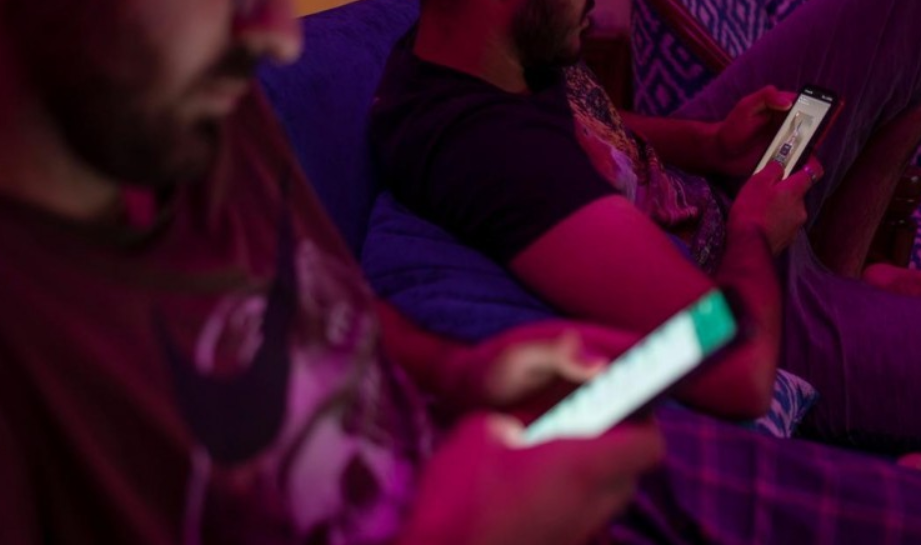 Iran: Pas ndërprerjes, liria e internetit nuk është kthyer Iran: Pas ndërprerjes, liria e internetit nuk është kthyer