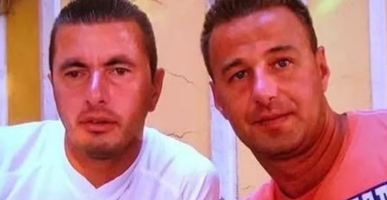 Dy vëllezër humbin jetën brenda pak orësh në Pejë – njëri nga aksidenti në trafik, tjetri nga sëmundja