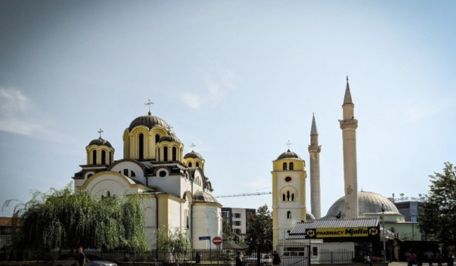 Thirrje për përgjegjësi e refuzim të gjuhës së urrejtjes