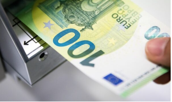 100 euro për studentët, hapet aplikimi, Murati: Duhet të bëhet përmes e-Kosova, afati deri me 5 qershor