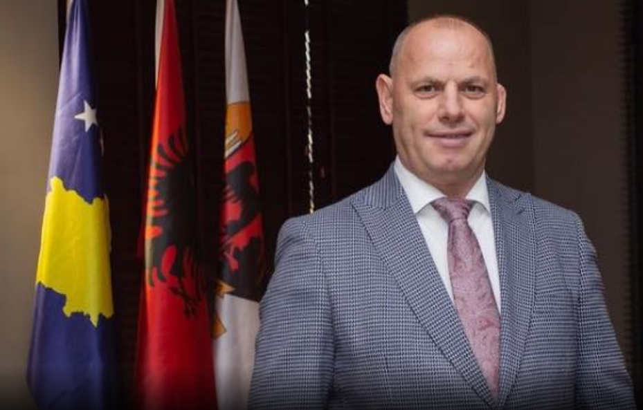Lladrovci: U ripërsërit modeli i ndikimit në Kryesinë e PDK-së, për ta paraqitur Bedriun humbës dhe Fatmirin jomeritor në listë
