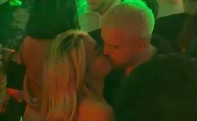 Dy ish-banorët e Big Brother VIP Kosova, Kushtrimi dhe Aurora ‘kapen’ duke u puthur në një klub nate