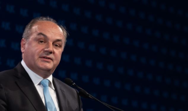 Enver Hoxhaj për deklaratat e Carafanos: Sinjal alarmi për Kosovën