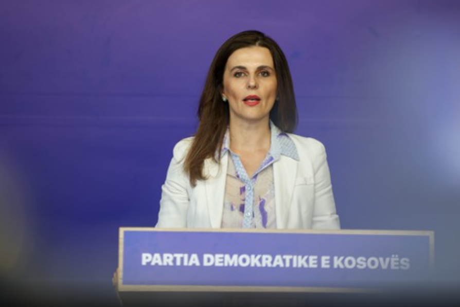 Çitaku i reagon Kurtit: Më vjen marre për ty, harro opozitën – a e di për çka kanë nevojë qytetarët? Çitaku i reagon Kurtit: Më vjen marre për ty, harro opozitën – a e di për çka kanë nevojë qytetarët?