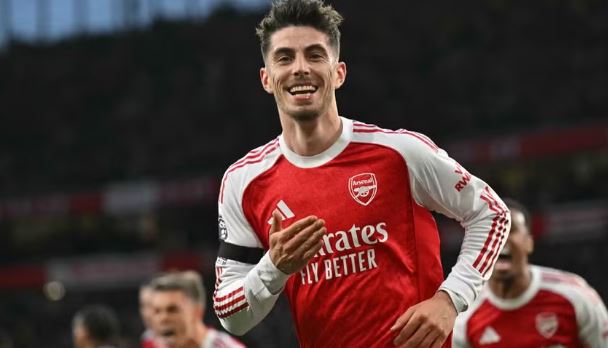 Arsenali një hap më afër titullit, mposht Burnley-t