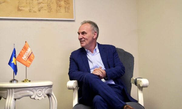 Limaj: Klasa politike u ndryshua dhunshëm përmes Gjykatës Speciale, 20 korriku do e ndryshojë Kosovën përfundimisht Limaj: Klasa politike u ndryshua dhunshëm përmes Gjykatës Speciale, 20 korriku do e ndryshojë Kosovën përfundimisht