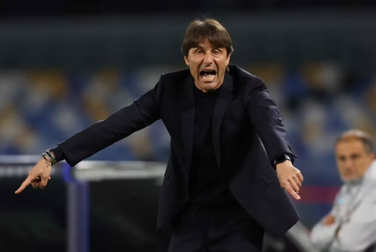 A do të largohet Conte nga Napoli? Kjo është përgjigja e italianit