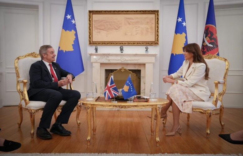 Haxhiu takohet me ambasadorin britanik, flasin për zgjedhjet e 7 qershorit Haxhiu takohet me ambasadorin britanik, flasin për zgjedhjet e 7 qershorit