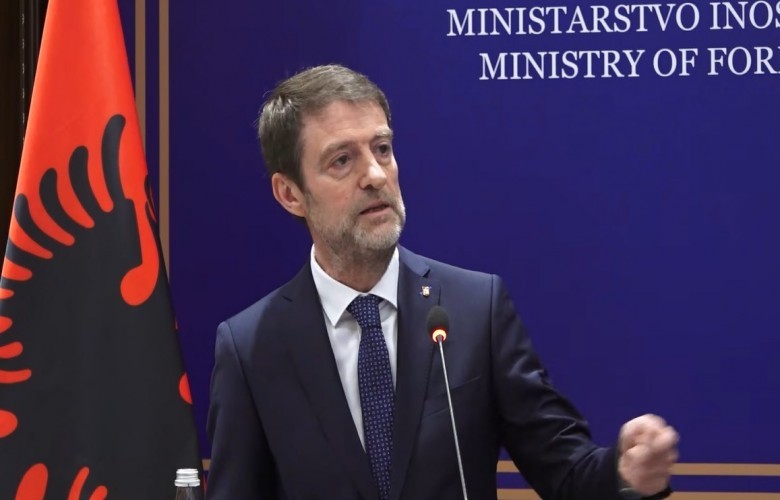 Ferit Hoxha: Kush prek Kosovën, prek Shqipërinë Ferit Hoxha: Kush prek Kosovën, prek Shqipërinë