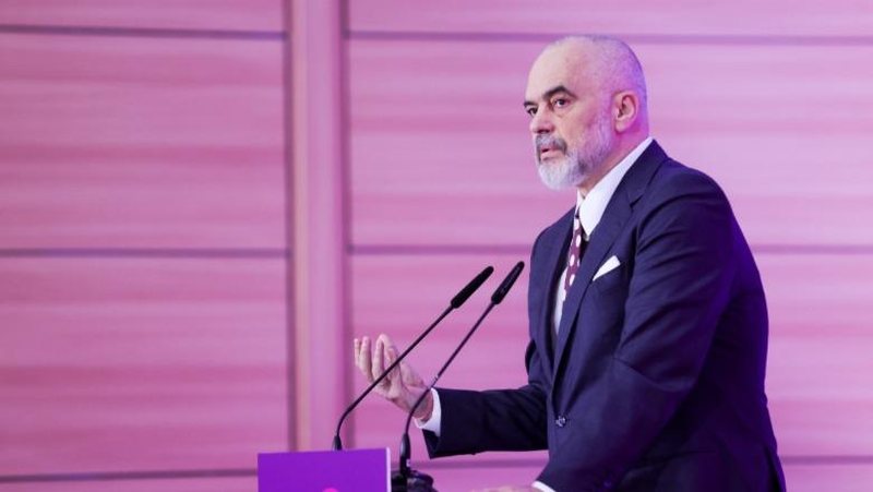 Edi Rama: Shqipëria dënon sulmet e Iranit ndaj Emirateve të Bashkuara Arabe. Goditje ndaj paqes në rajon Edi Rama: Shqipëria dënon sulmet e Iranit ndaj Emirateve të Bashkuara Arabe. Goditje ndaj paqes në rajon
