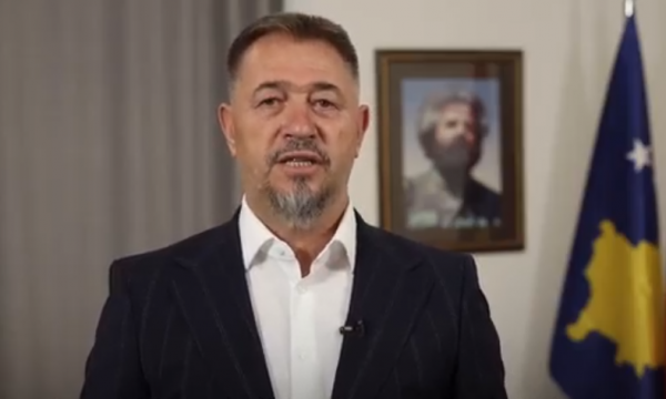 Lushtaku mohon sulmin ndaj Mehanit, thotë se qytetarët reaguan pas tentim sulmit ndaj tij dhe etiketimit “Sami Serbia”