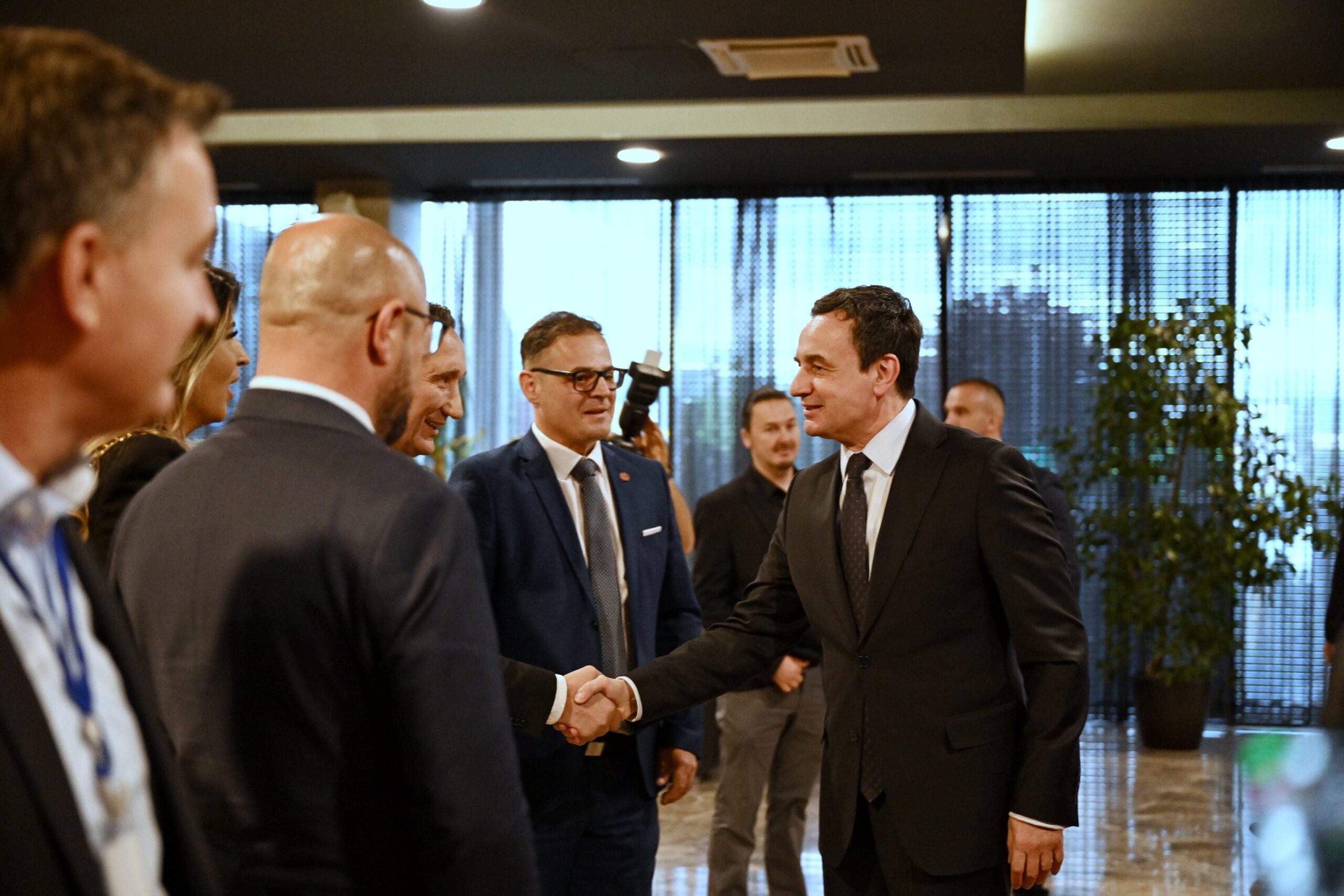 Kurti në darkën e Rrjetit Global të Bizneseve Shqiptare: Diaspora, urë lidhëse mes Kosovës dhe botës