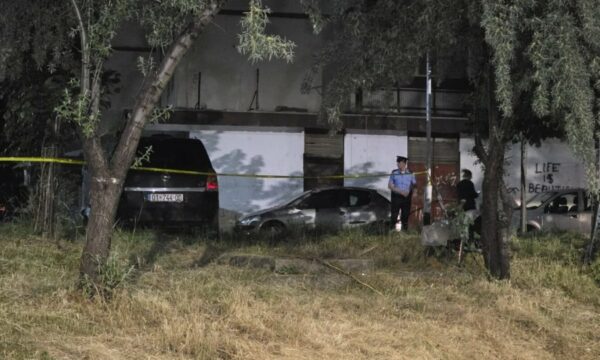 Vrasja në “Breg të Diellit”, Gjykata aprovon kërkesën e Prokurorisë për 1 muaj paraburgim për të dyshuarin
