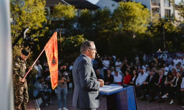 Bedri Hamza në Gjakovë: Qytetarët i thonë stop krizës, ndryshimi ka nisur dhe nuk kthehet mbrapa