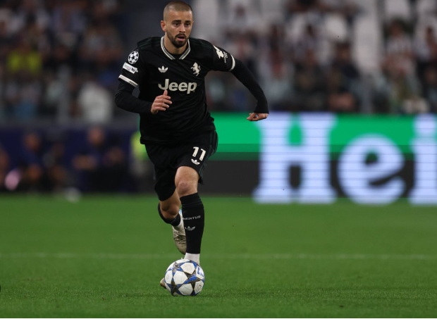 Dhjetë minuta lojë për Zhegrovën, Juve mund Leccen