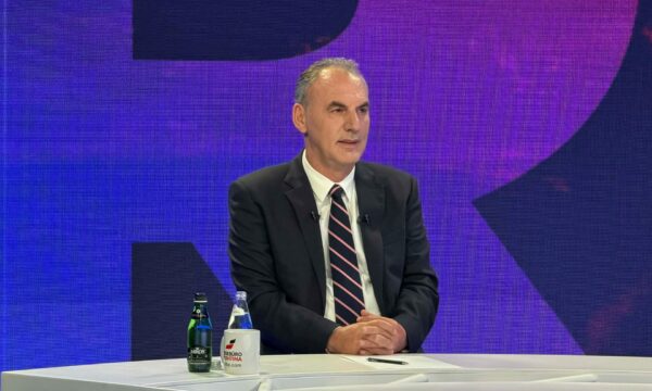 “Ka vendime politike që në momente të caktuara duhet të merren”, Limaj për mbështetjen që i dha PDK-së për zgjedhjet e 7 qershorit