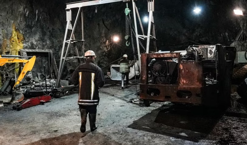 Pas 12 orësh të ngujuar, nxirren nga galeria minatorët e Trepçës