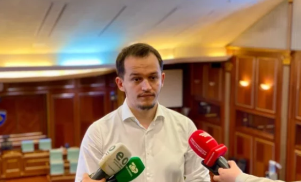 Cakolli: Nëse VV i merr 65% të votave të diasporës, mund ta formojë qeverinë
