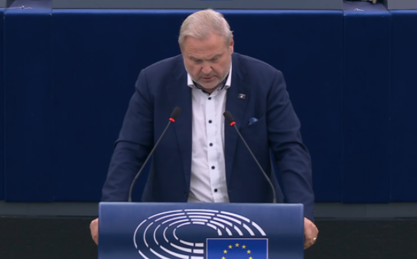 Terras: Kosova prej kohësh në një gjendje fushate zgjedhore, kjo vështirëson punën e Kuvendit dhe Qeverisë Terras: Kosova prej kohësh në një gjendje fushate zgjedhore, kjo vështirëson punën e Kuvendit dhe Qeverisë