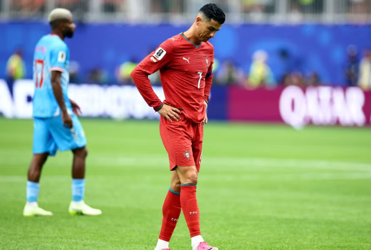 Ronaldo në qendër të kritikave pas barazimit me Kongon Ronaldo në qendër të kritikave pas barazimit me Kongon
