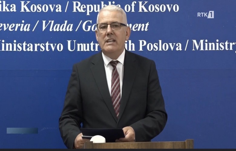 Sveçla flet për dispozita e ligjit për shtetësinë