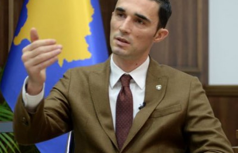 Ish-ministri Endrit Shala dënohet me dy vjet burgim për konflikt interesi Ish-ministri Endrit Shala dënohet me dy vjet burgim për konflikt interesi