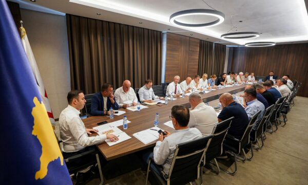 Deklarata e LDK pas takimit të me degët: Rikonfirmohet mbështetja e plotë për Kryetarin e Kryesinë, zgjedhjet sipas afatave statutore
