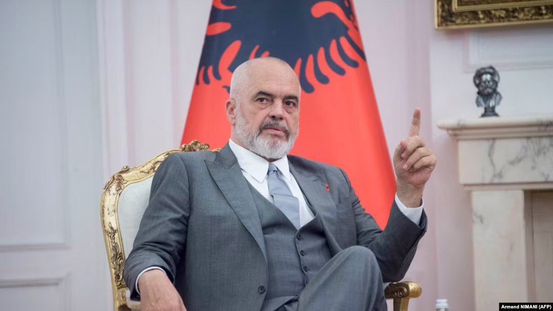 Rama, gazetarëve të BE-së për protestën e Zvërecit: Dua që çdo projekt të bazohet në fakte Rama, gazetarëve të BE-së për protestën e Zvërecit: Dua që çdo projekt të bazohet në fakte