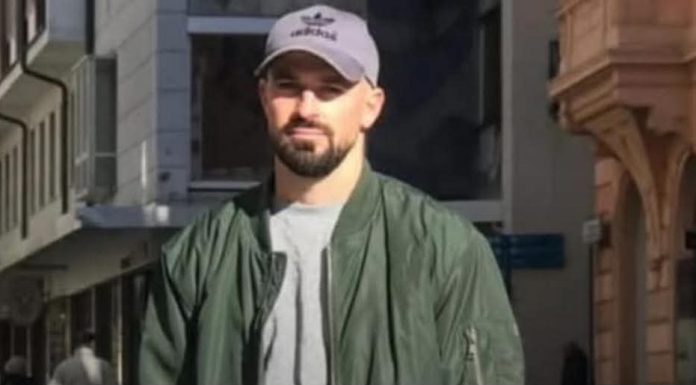 E dhimbshme: Kosovari që vdiq tragjikisht në Itali la pas vetes gruan dhe tre fëmijë E dhimbshme: Kosovari që vdiq tragjikisht në Itali la pas vetes gruan dhe tre fëmijë