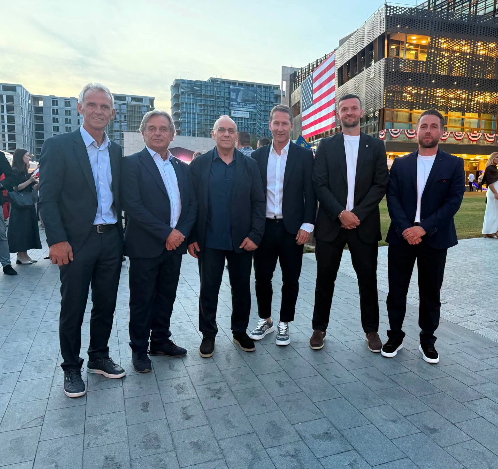 Ademi në festën e 250-vjetorit të Pavarësisë së SHBA-së: Amerika mbetet aleatja e pazëvendësueshme e Kosovës Ademi në festën e 250-vjetorit të Pavarësisë së SHBA-së: Amerika mbetet aleatja e pazëvendësueshme e Kosovës
