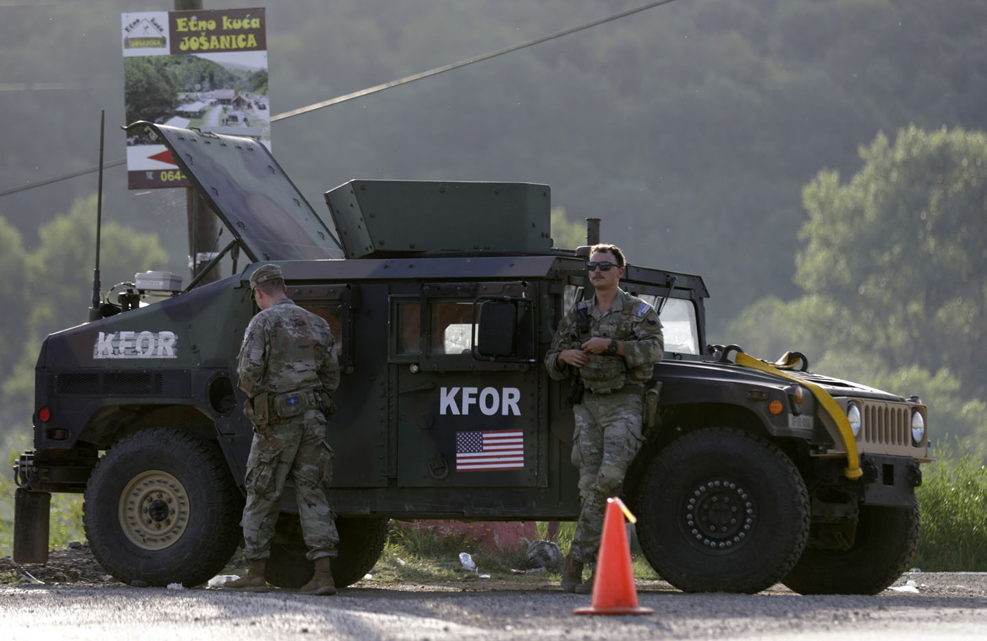 A është Kosova gati për reduktimin e KFOR-it? Flasin ish-ushtarakët e FSK-së