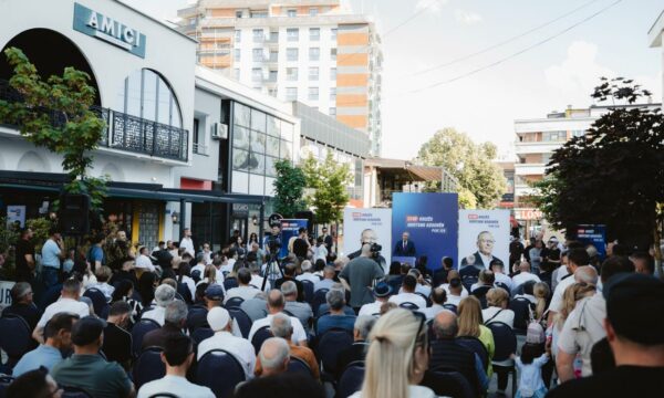 Hamza në Viti: Qytetarët numërojnë centët, qeveria numëron votat që synon t’ua marrë Hamza në Viti: Qytetarët numërojnë centët, qeveria numëron votat që synon t’ua marrë