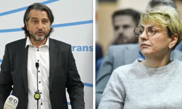 Rama-Mihalit: Kallxoju kosovarëve kush je, kush ke qenë, çka bën n’Kosovë dhe prej kujt paguhesh? Rama-Mihalit: Kallxoju kosovarëve kush je, kush ke qenë, çka bën n’Kosovë dhe prej kujt paguhesh?