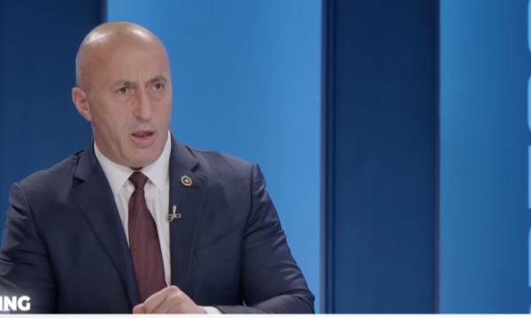 Haradinaj i ashpër me Kurtin dhe “refuzuesit” tjerë të gazit amerikan: Janë në agjendë antishqiptare, s’ka lidhje qysh e kanë emrin