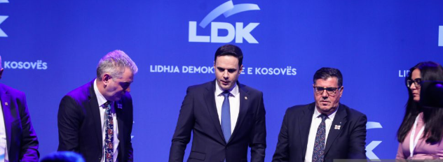 Abdixhikun partia e vet sërish e qet në peshore pas 6 muajsh: A do t’i mbijetojë votëbesimit edhe kësihovi? Abdixhikun partia e vet sërish e qet në peshore pas 6 muajsh: A do t’i mbijetojë votëbesimit edhe kësihovi?
