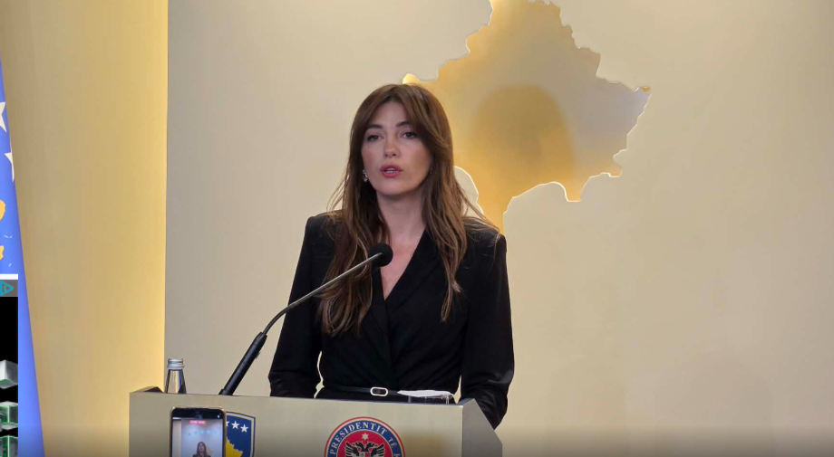 Haxhiu për gjyqtarët dhe prokurorët e dorëhequr: I pagoi Serbia, morën pjesë në takime ku u diskutua për bllokim të rrugëve