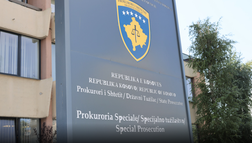 Aktakuzë për krime lufte në Vushtrri, ish-pjesëtari i MUP-it serb akuzohet për vrasjen e 71 civilëve Aktakuzë për krime lufte në Vushtrri, ish-pjesëtari i MUP-it serb akuzohet për vrasjen e 71 civilëve
