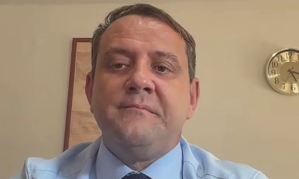 Aksidenti me tre viktima në kufi, Qehaja: Ngasësi u orientua në pjesën e papërfunduar të autostradës Shkup-Bllacë ku s’ka barriara e shenja Aksidenti me tre viktima në kufi, Qehaja: Ngasësi u orientua në pjesën e papërfunduar të autostradës Shkup-Bllacë ku s’ka barriara e shenja
