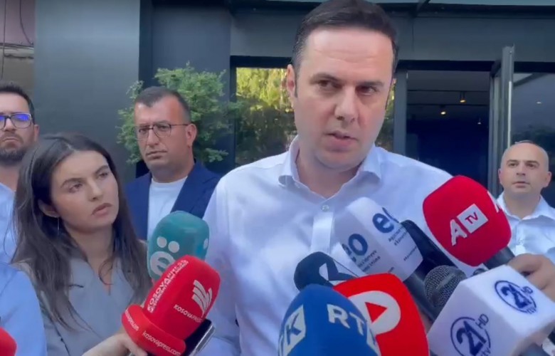 LDK pranon ftesën e Kurtit për takim LDK pranon ftesën e Kurtit për takim