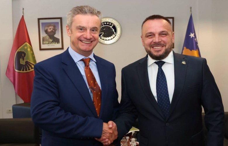 Maqedonci pret Hargreaves, në fokus forcimi i partneritetit në mbrojtje
