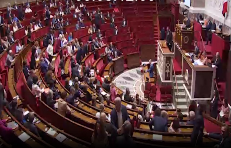 Franca ndalon rrjetet sociale për fëmijët nën 15 vjeç Franca ndalon rrjetet sociale për fëmijët nën 15 vjeç