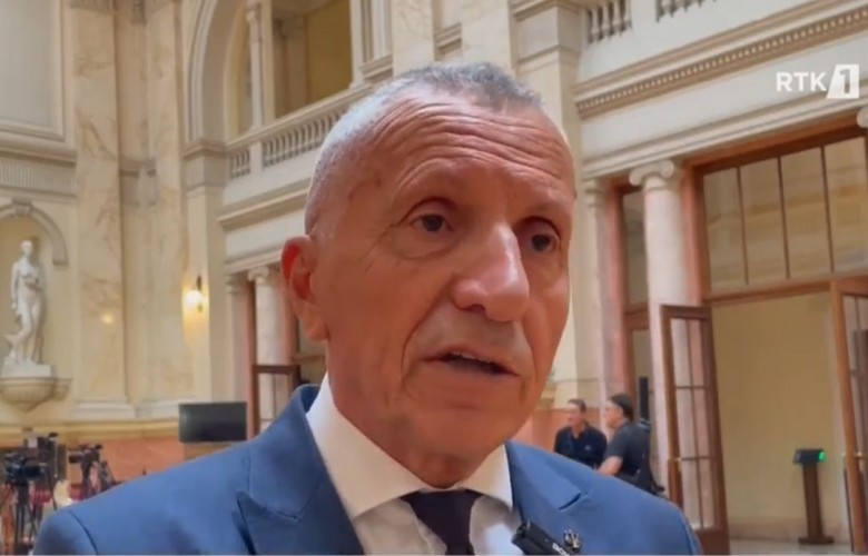 Kamberi: Propozim për rezolutë që trajton krimet e luftës në Kosovë Kamberi: Propozim për rezolutë që trajton krimet e luftës në Kosovë
