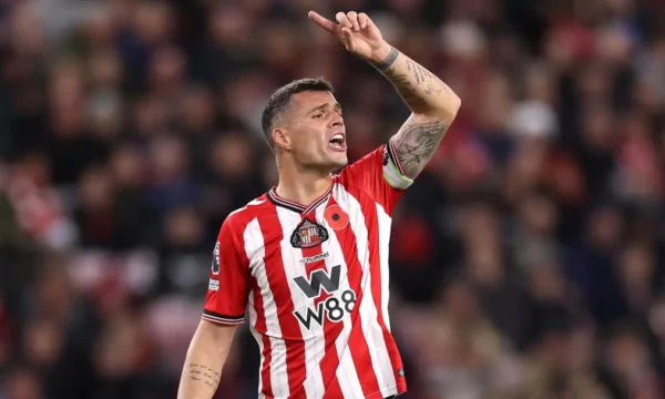 “Kjo temë është e mbyllur”, trajneri i Sunderlandit thotë se Xhaka nuk do të largohet për te Chelsea “Kjo temë është e mbyllur”, trajneri i Sunderlandit thotë se Xhaka nuk do të largohet për te Chelsea