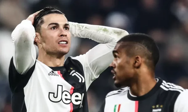 Douglas Costa tregon se si është të luash përkrah Cristiano Ronaldos: Na bënte jetën më të lehtë… Douglas Costa tregon se si është të luash përkrah Cristiano Ronaldos: Na bënte jetën më të lehtë…