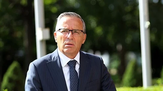 Hamza për Thaçin e Veselin: Nuk e di nëse do të kthehen në politikë pas përfundimit të procesit në Hagë Hamza për Thaçin e Veselin: Nuk e di nëse do të kthehen në politikë pas përfundimit të procesit në Hagë