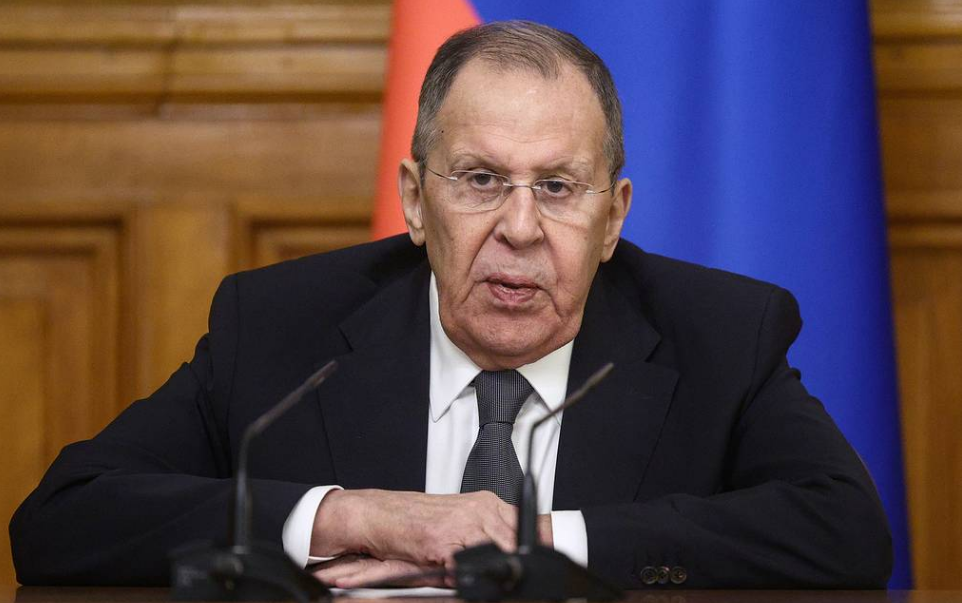 Lavrov: Sulmet e SHBA-së ndaj Iranit mbyllin dyert për marrëveshje