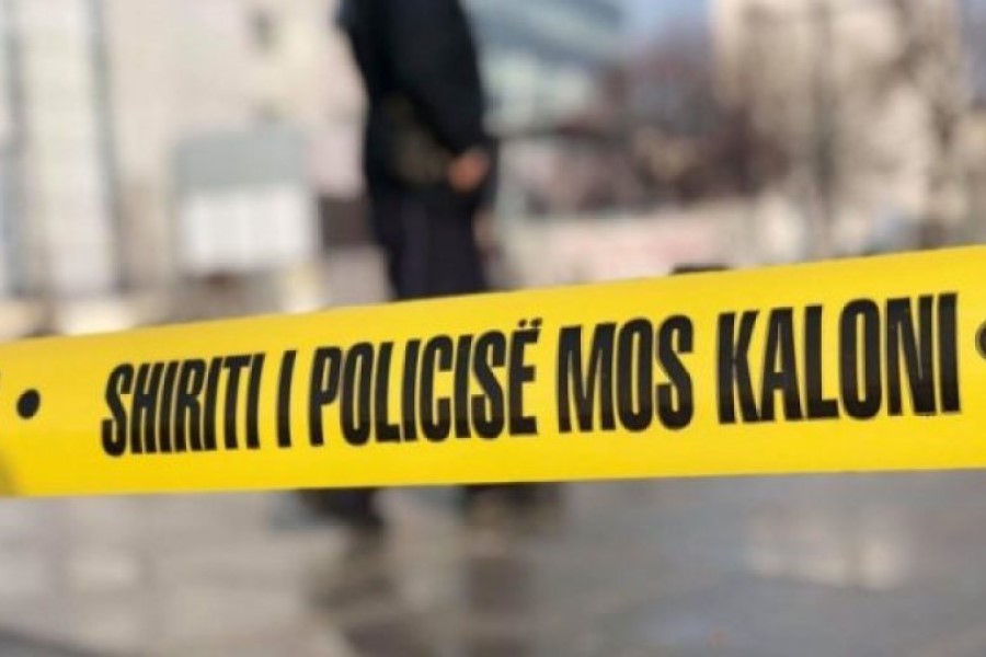 25-vjeçari gjendet pa shenja jete në një banesë në Mitrovicë 25-vjeçari gjendet pa shenja jete në një banesë në Mitrovicë